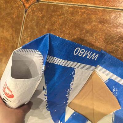 PP Woven Valve Bag with Inner Paper Liner for 20KG 25KG 40KG Cement Dry Mixtures Packaging